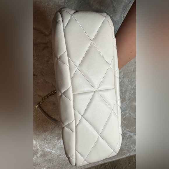 Kate Spade Carey Small Flap Shoulder Crossbody Bag in Parchment - Picture 7 of 10